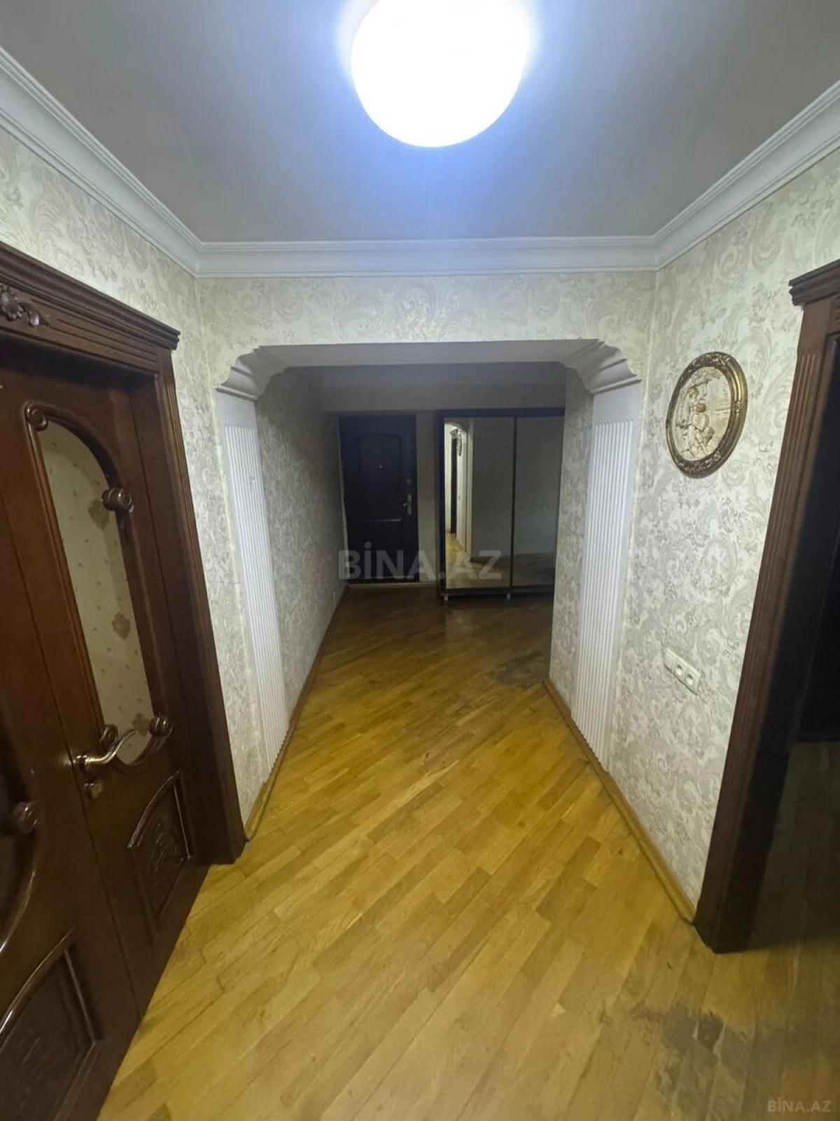 Satılır 3 otaqlı mənzil 140 m²