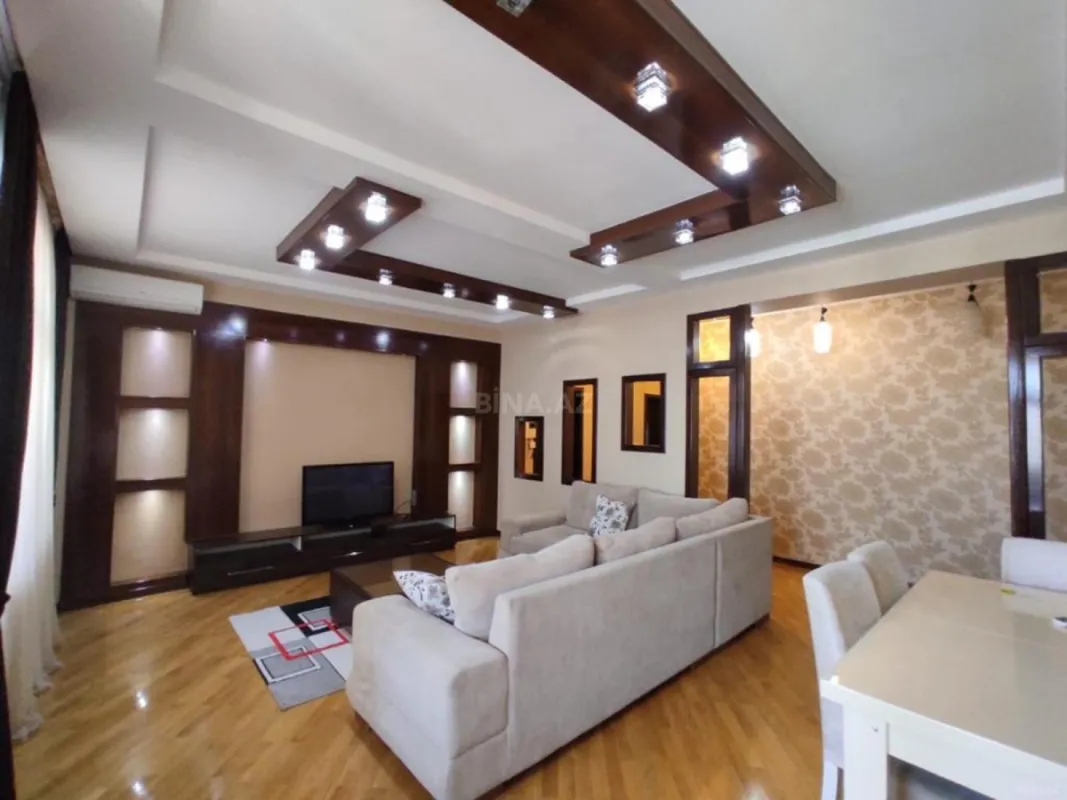 Kirayə verilir 3 otaqlı mənzil 120 m²