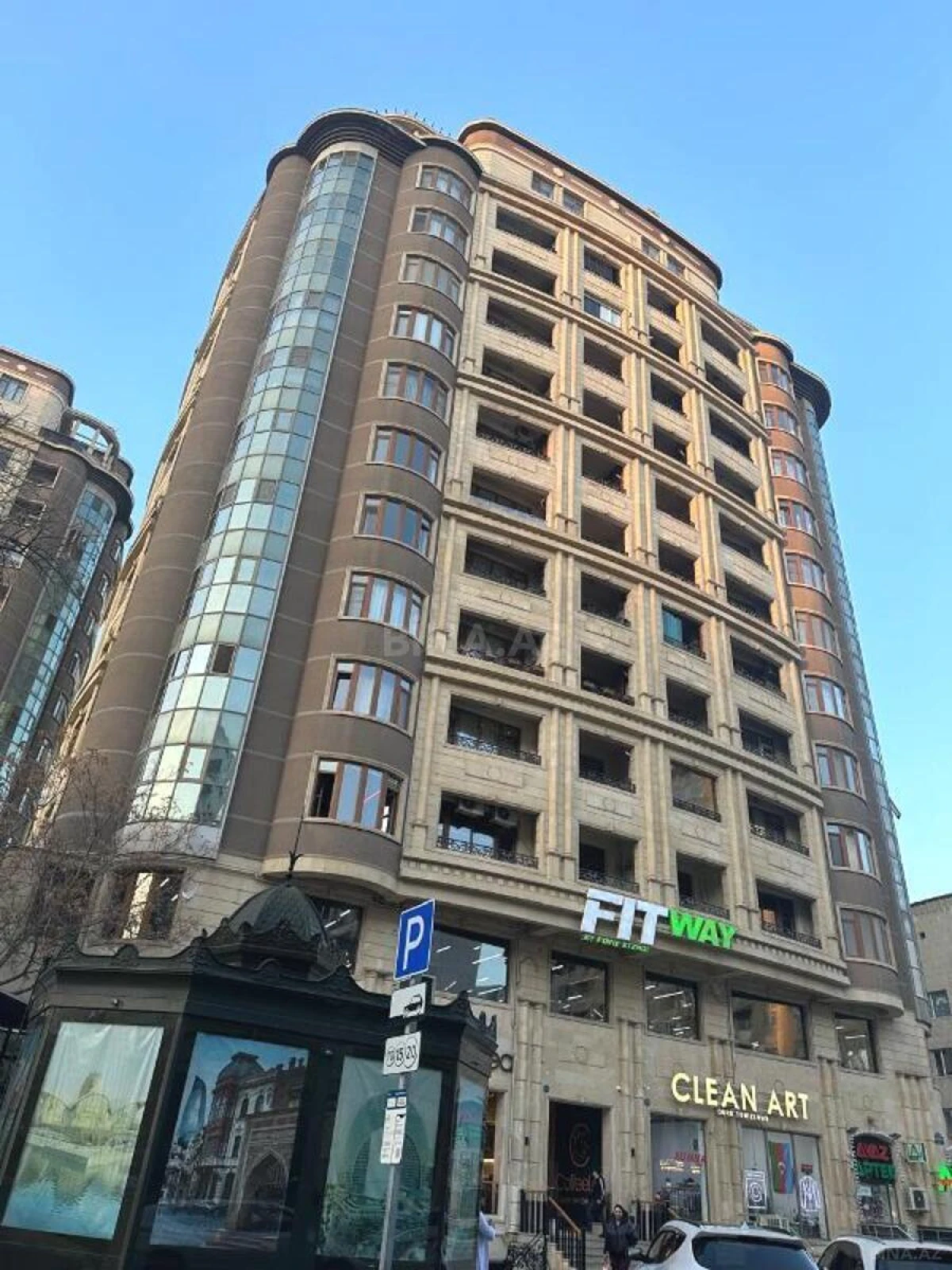 Satılır 3 otaqlı mənzil 155 m²