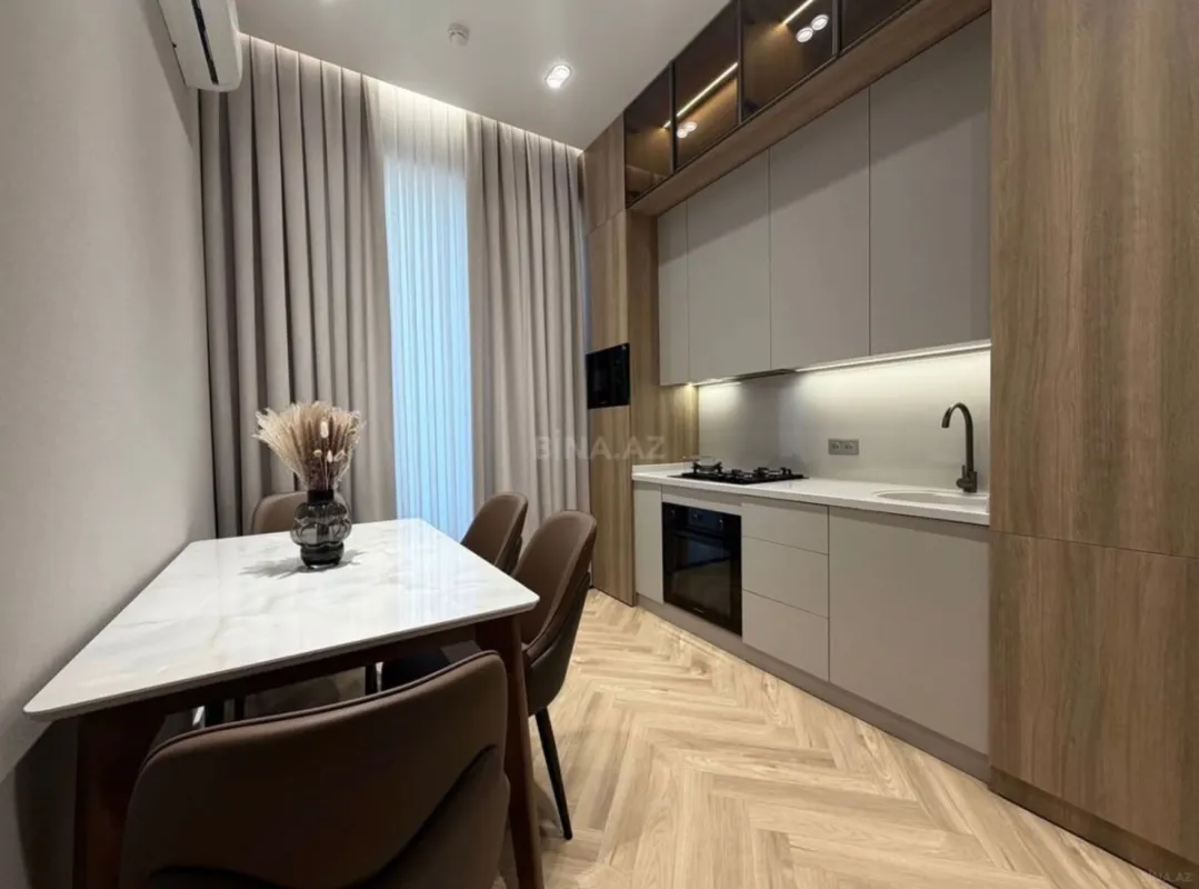 Kirayə verilir 2 otaqlı mənzil 75 m²