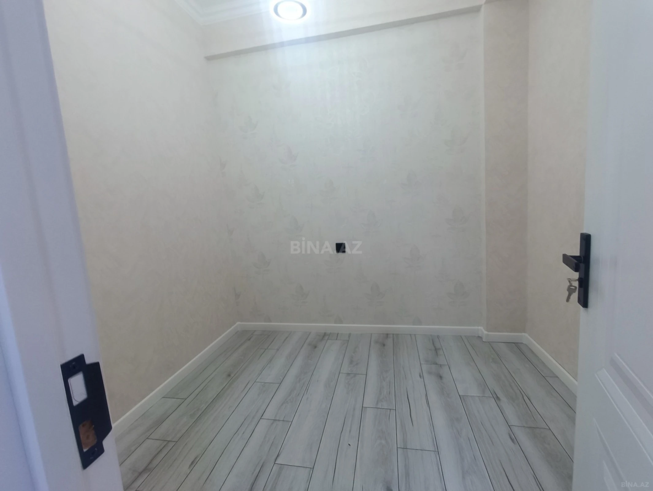 Satılır 3 otaqlı mənzil 65 m²