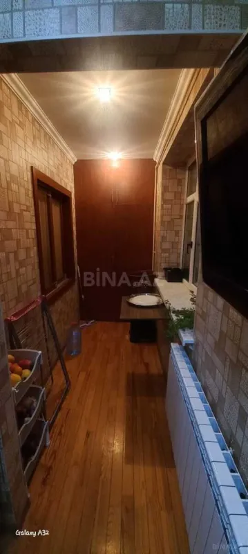 Satılır 5 otaqlı mənzil 100 m²
