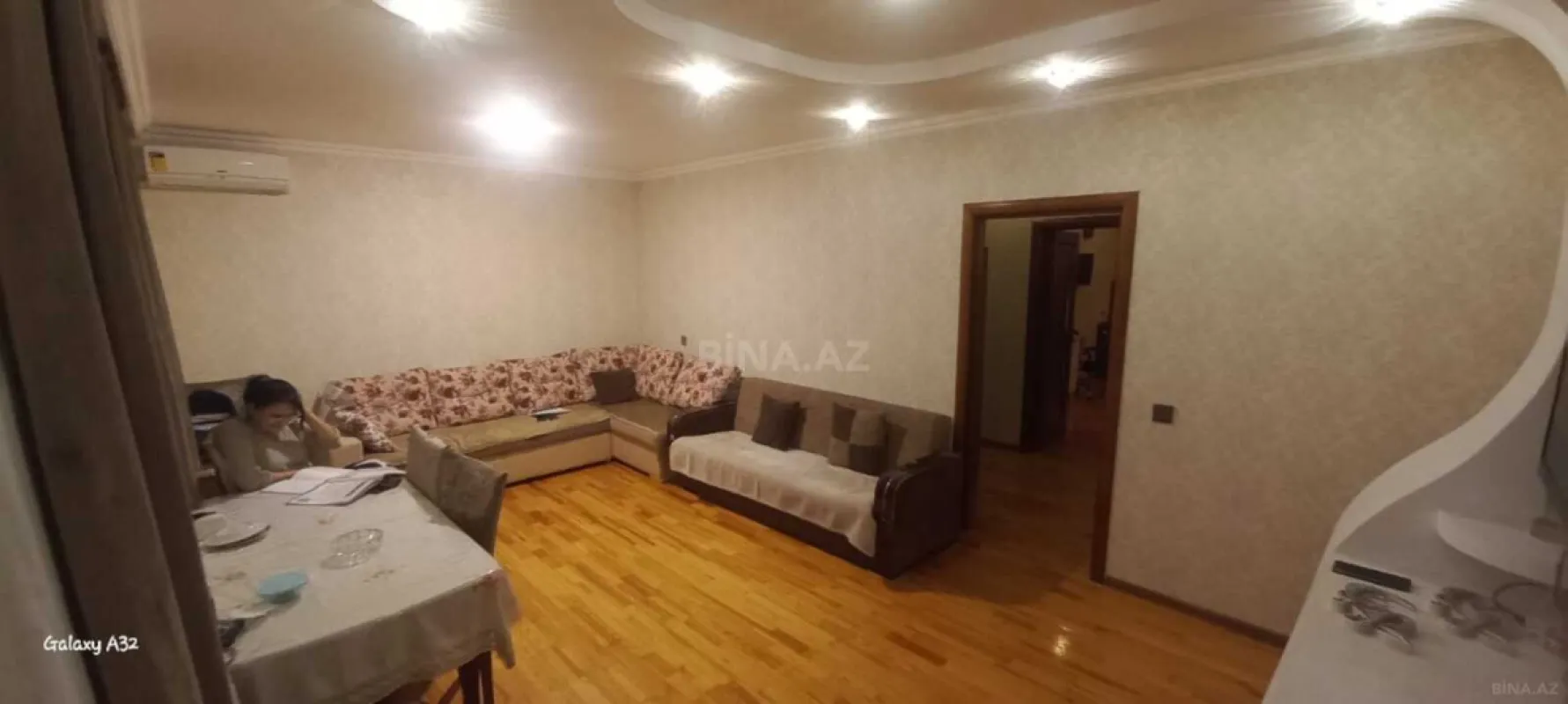 Satılır 5 otaqlı mənzil 100 m²