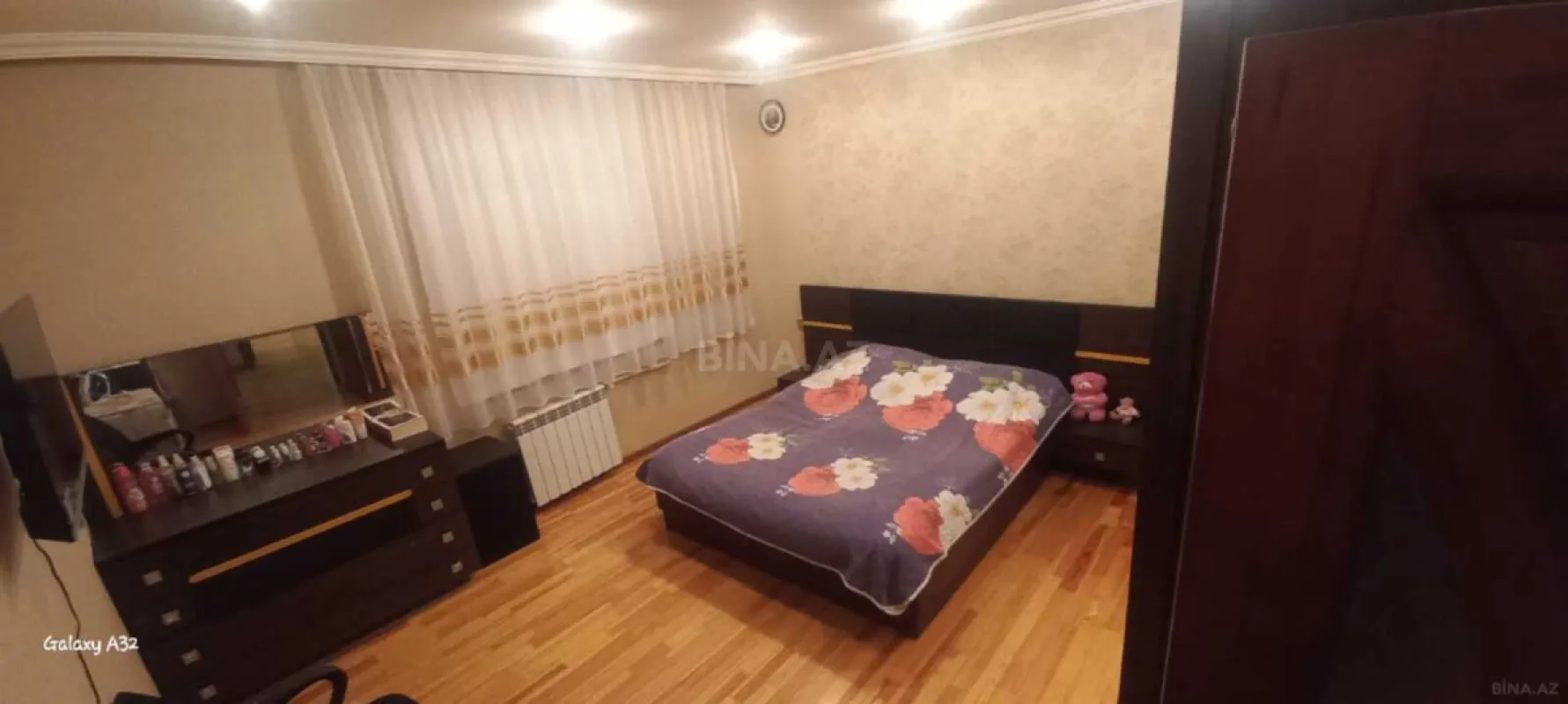Satılır 5 otaqlı mənzil 100 m²