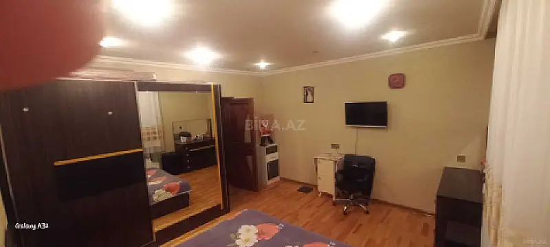 Satılır 5 otaqlı mənzil 100 m²