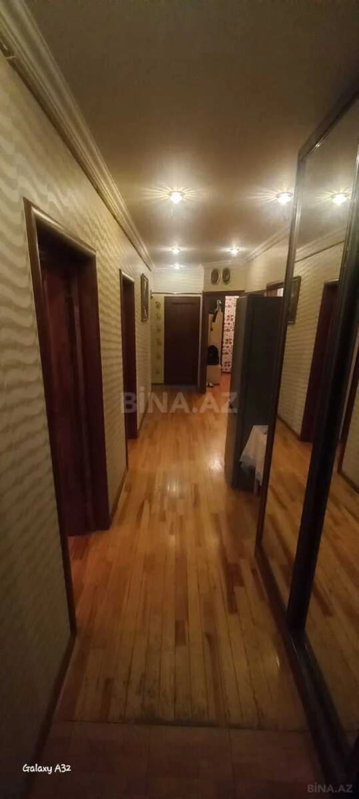 Satılır 5 otaqlı mənzil 100 m²