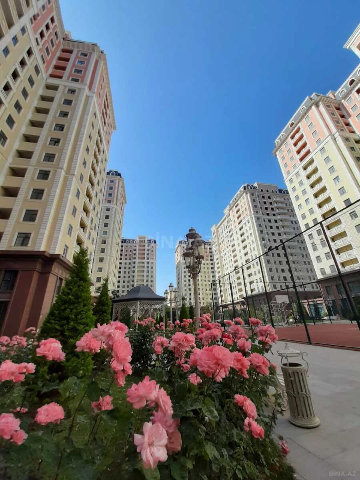 Satılır 2 otaqlı mənzil 70 m²