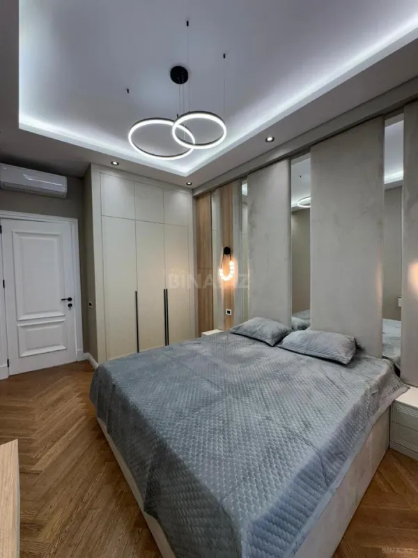 Satılır 2 otaqlı mənzil 70 m²