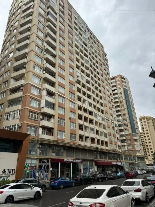 Kirayə verilir 2 otaqlı mənzil 85 m²