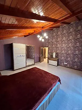 Satılır 5 otaqlı həyət evi 220 m²