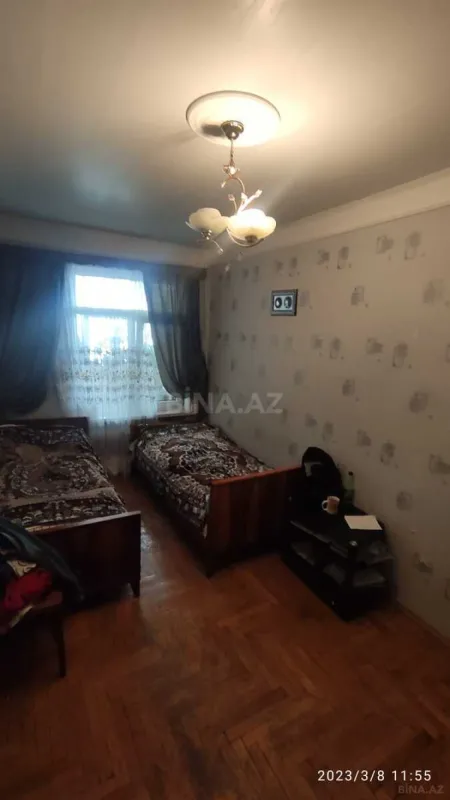 Satılır 4 otaqlı mənzil 110 m²
