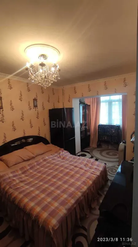Satılır 4 otaqlı mənzil 110 m²