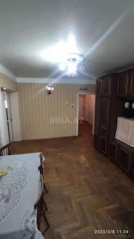 Satılır 4 otaqlı mənzil 110 m²