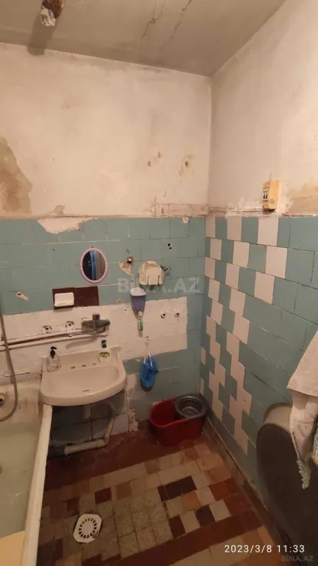 Satılır 4 otaqlı mənzil 110 m²