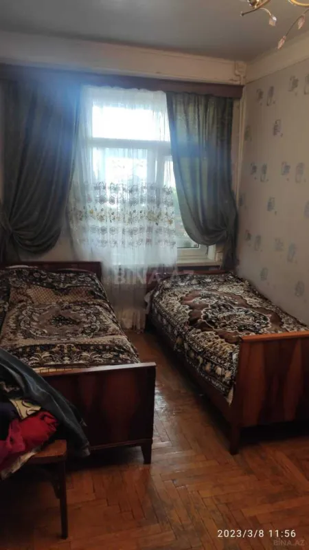 Satılır 4 otaqlı mənzil 110 m²