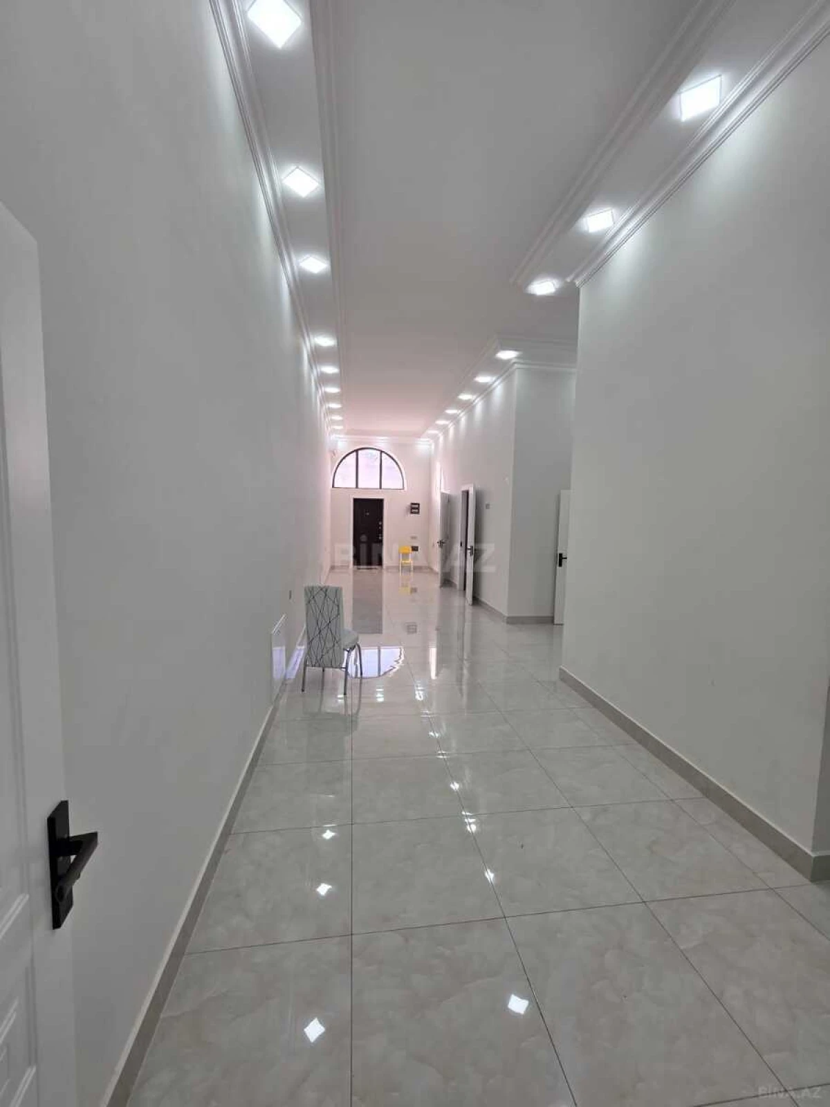 Kirayə verilir obyekt 170 m²