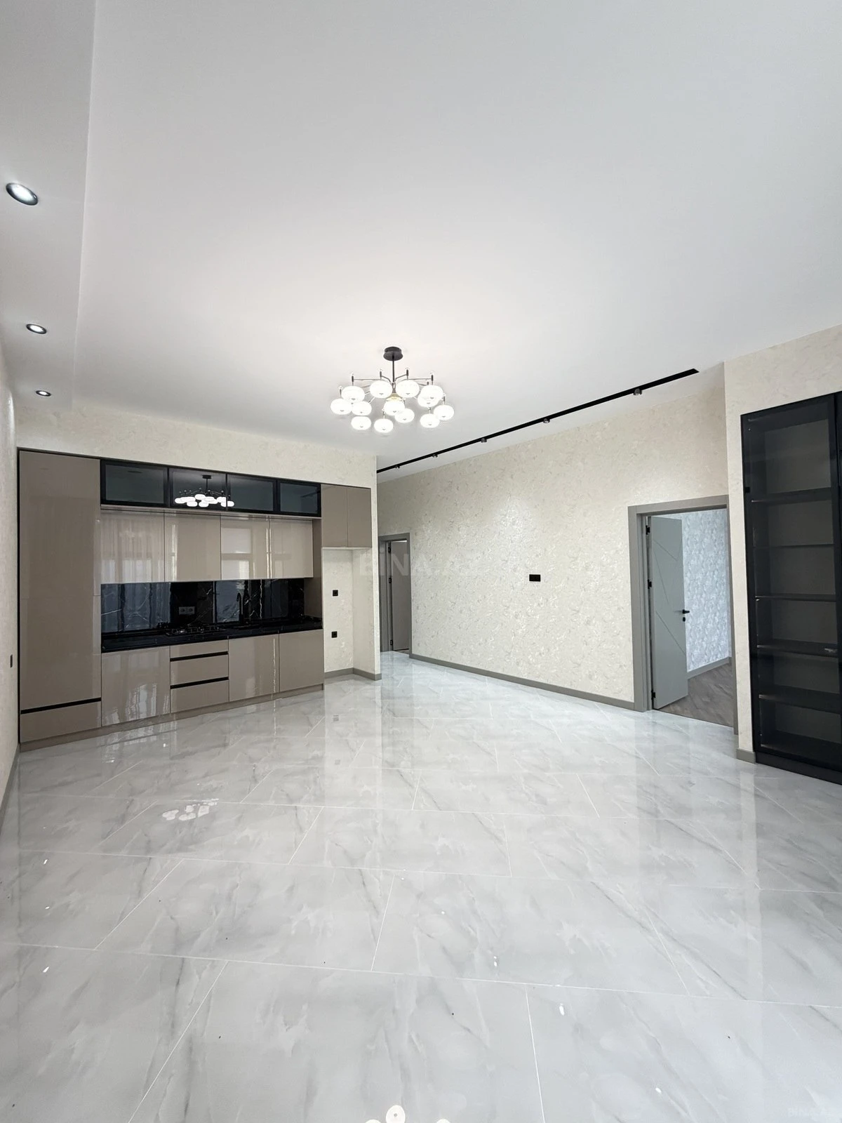 Satılır 4 otaqlı həyət evi 140 m²