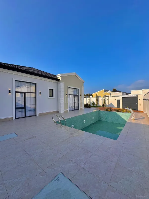 Satılır 5 otaqlı həyət evi 250 m²