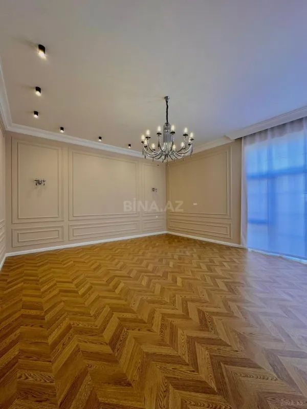 Satılır 5 otaqlı həyət evi 250 m²