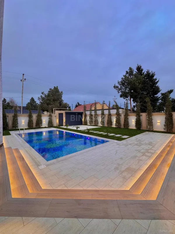 Satılır 5 otaqlı həyət evi 250 m²