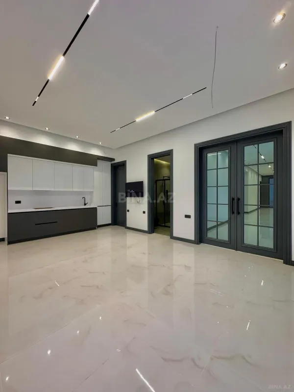 Satılır 5 otaqlı həyət evi 250 m²