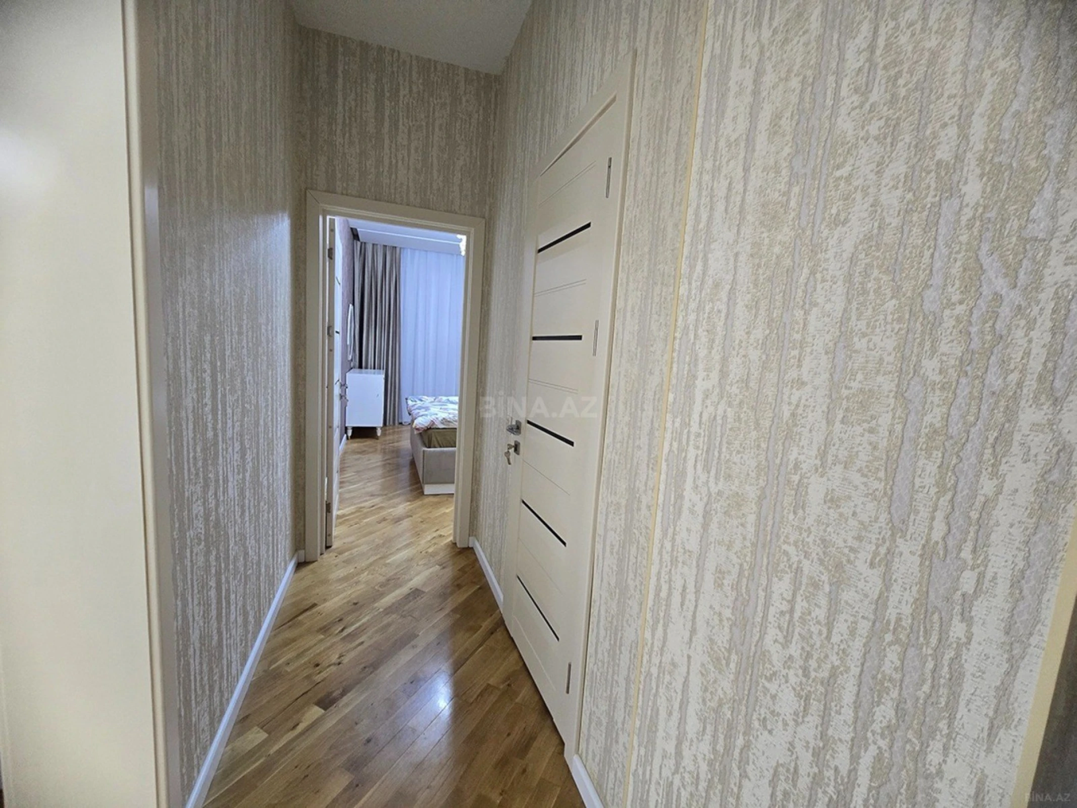 Kirayə verilir 3 otaqlı mənzil 120 m²