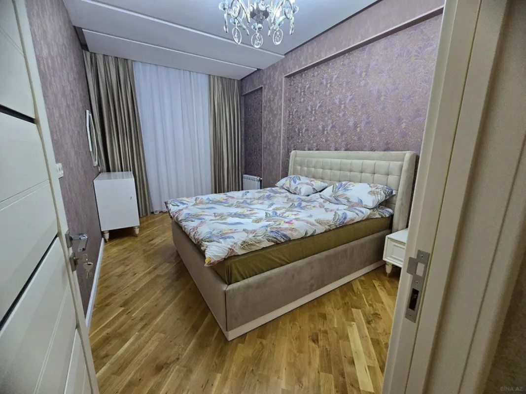 Kirayə verilir 3 otaqlı mənzil 120 m²