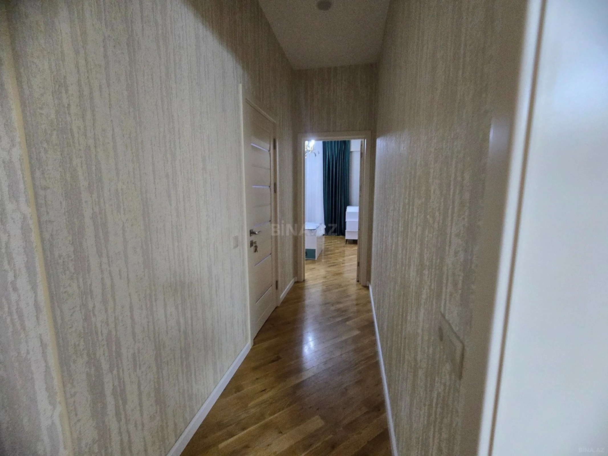 Kirayə verilir 3 otaqlı mənzil 120 m²