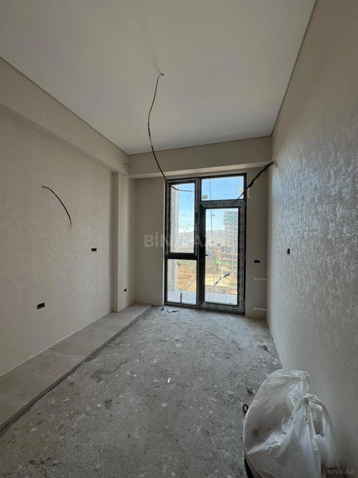 Satılır 2 otaqlı mənzil 58 m²