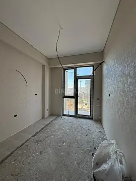 Satılır 2 otaqlı mənzil 58 m²