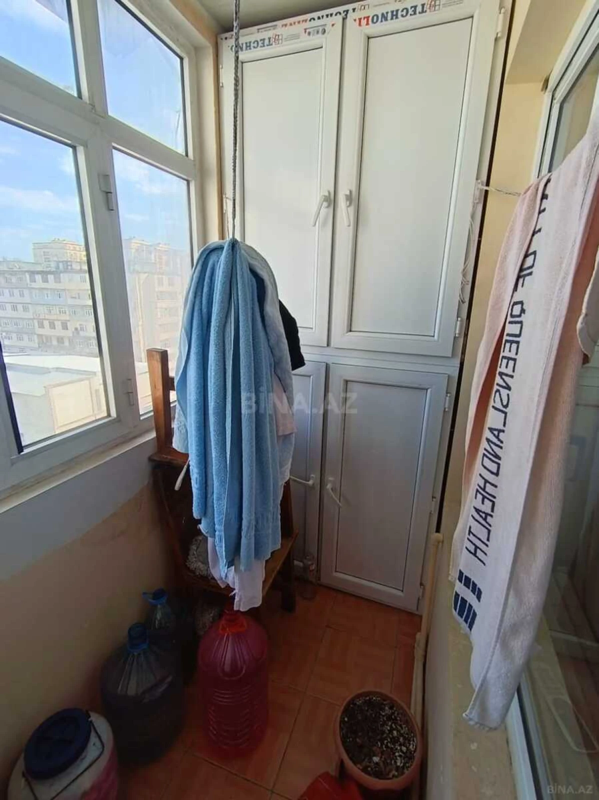 Satılır 4 otaqlı mənzil 110 m²