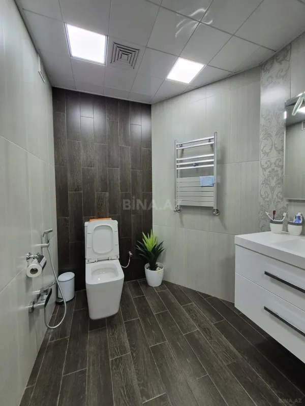 Satılır 3 otaqlı mənzil 125 m²