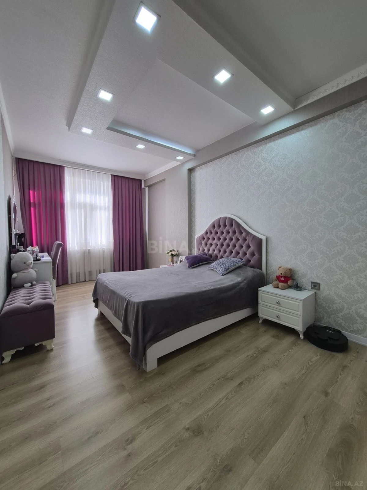 Satılır 3 otaqlı mənzil 125 m²