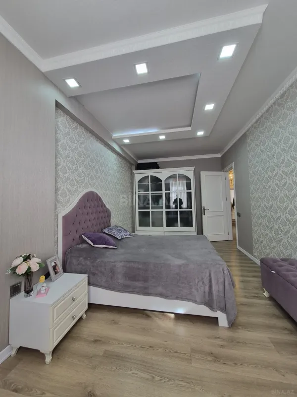 Satılır 3 otaqlı mənzil 125 m²