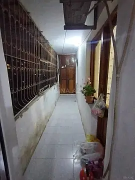 Satılır 5 otaqlı mənzil 118 m²