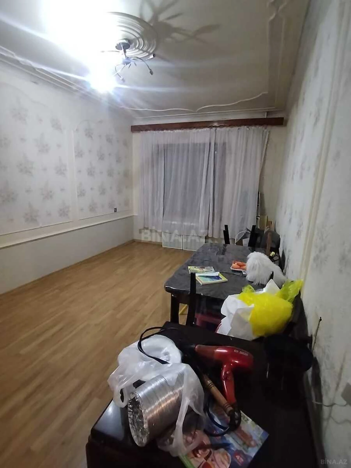 Satılır 5 otaqlı mənzil 118 m²