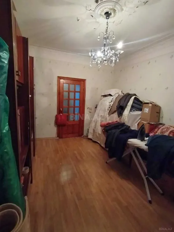 Satılır 5 otaqlı mənzil 118 m²