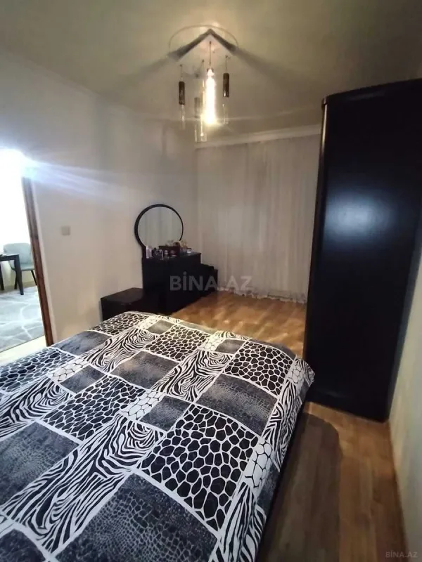 Satılır 5 otaqlı mənzil 118 m²