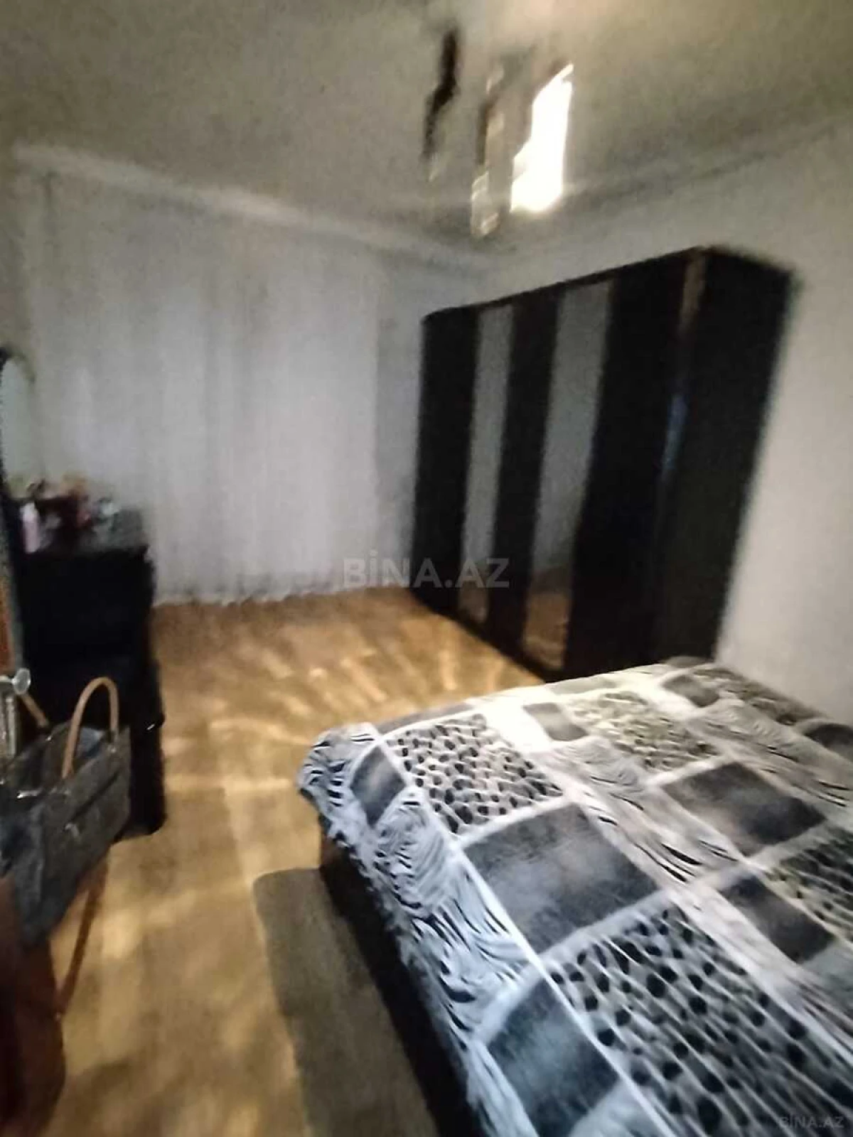 Satılır 5 otaqlı mənzil 118 m²