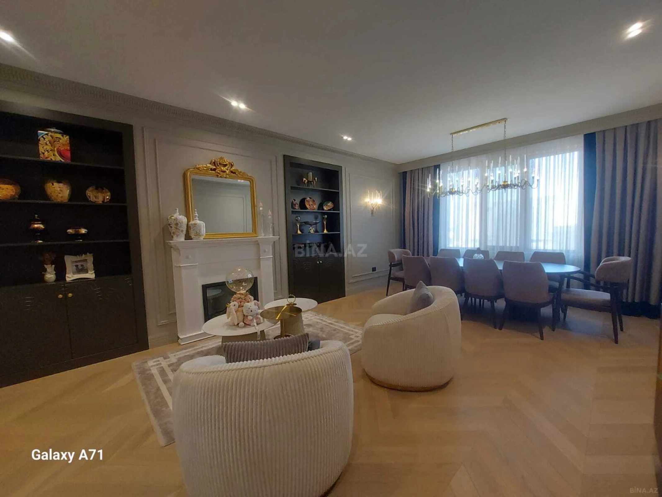 Satılır 5 otaqlı mənzil 235 m²
