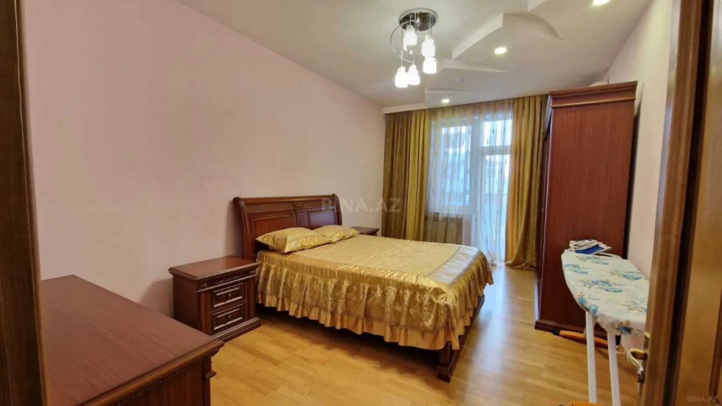 Kirayə verilir 3 otaqlı mənzil 150 m²
