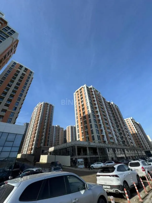 Satılır 2 otaqlı mənzil 56.8 m²