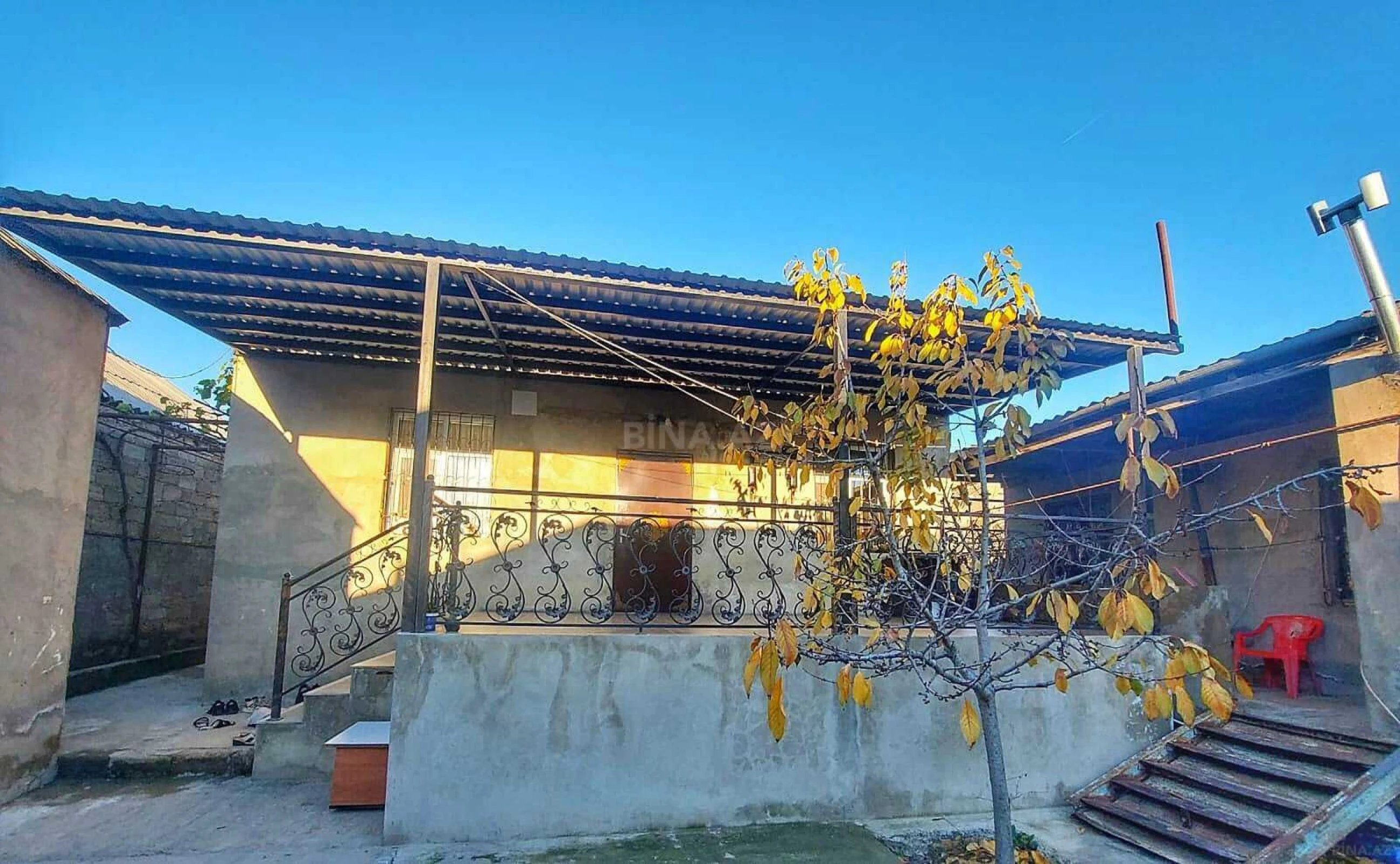 Satılır 3 otaqlı həyət evi 100 m²