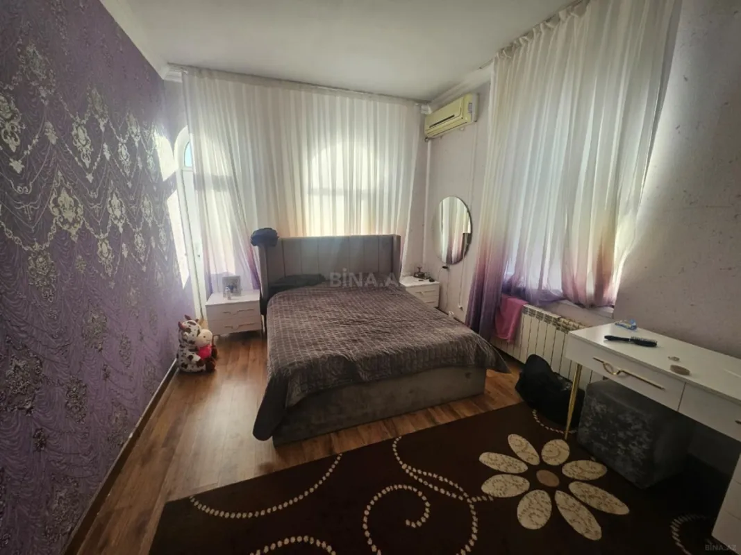 Satılır 4 otaqlı həyət evi 132 m²