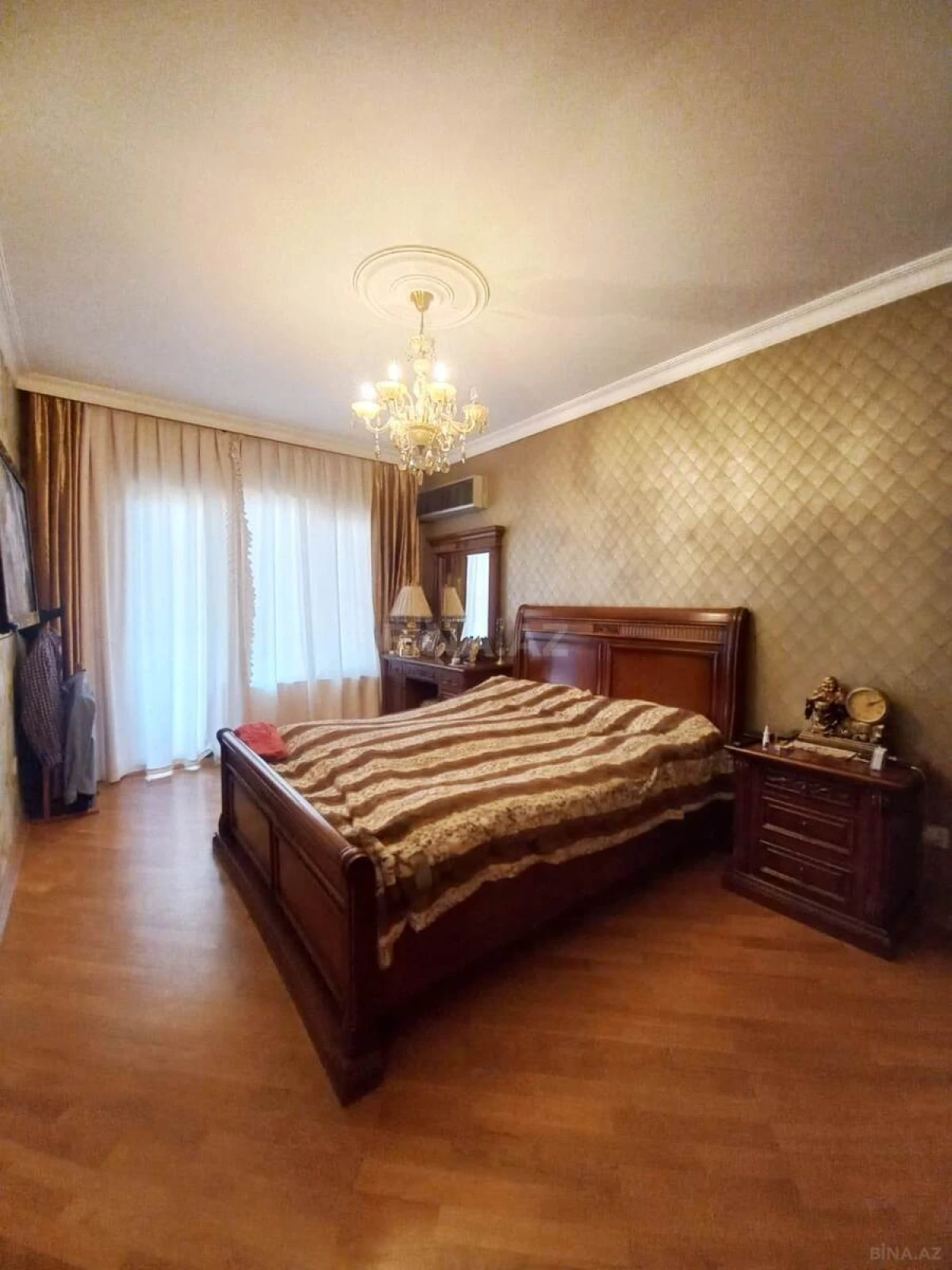 Satılır 3 otaqlı mənzil 90 m²