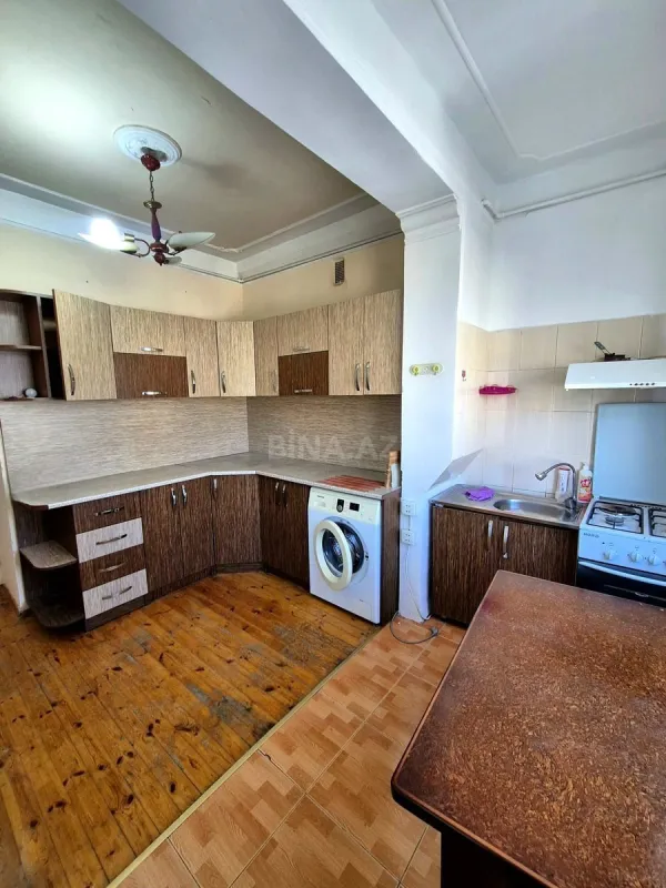 Kirayə verilir 2 otaqlı mənzil 65 m²