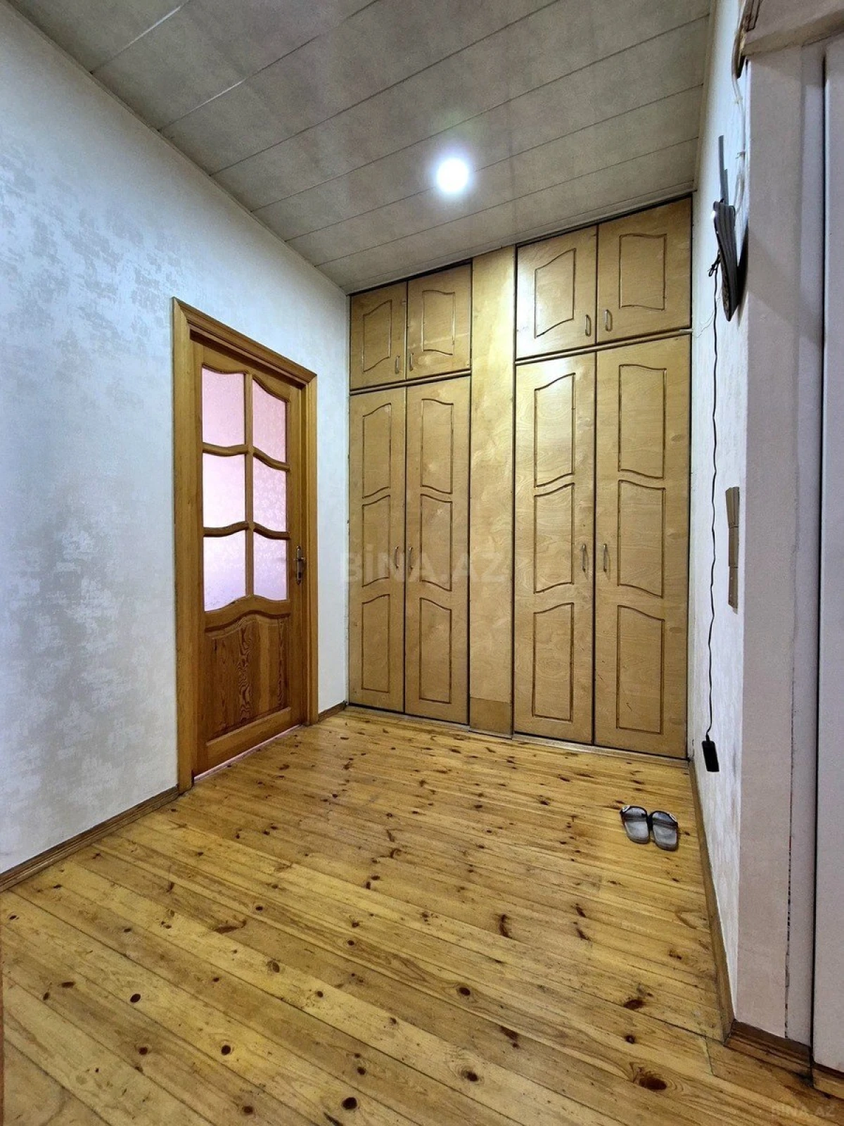 Kirayə verilir 2 otaqlı mənzil 65 m²