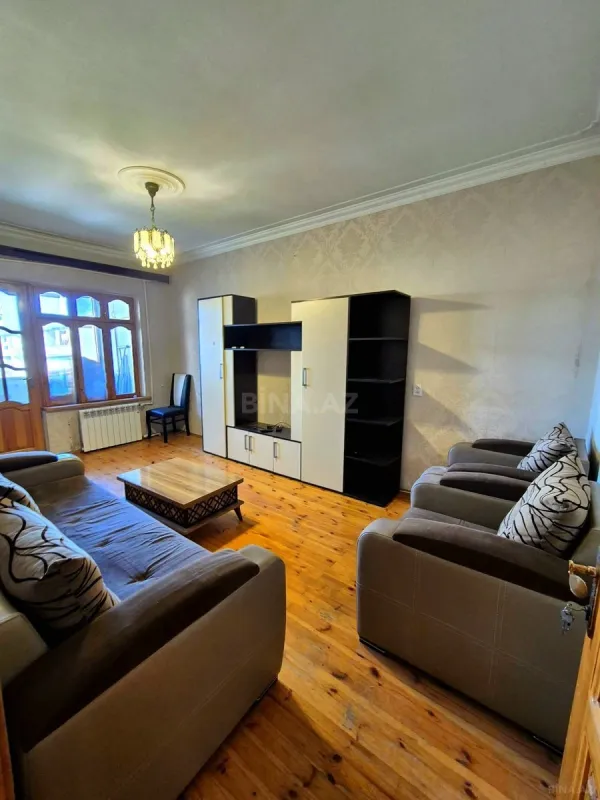 Kirayə verilir 2 otaqlı mənzil 65 m²