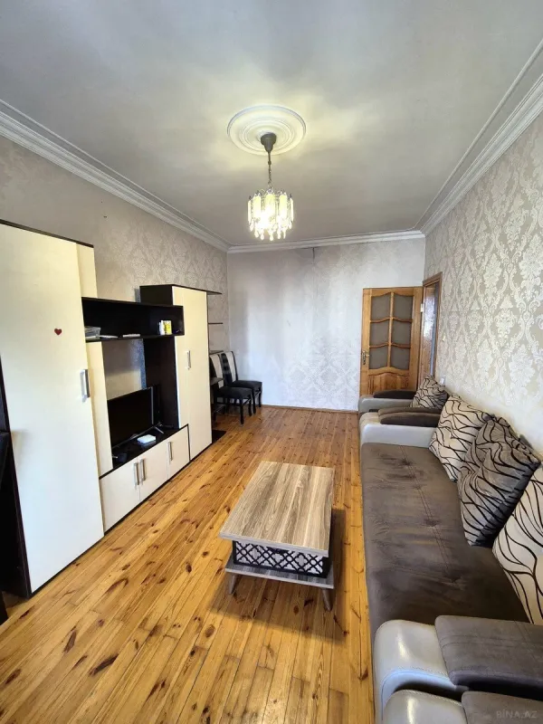 Kirayə verilir 2 otaqlı mənzil 65 m²