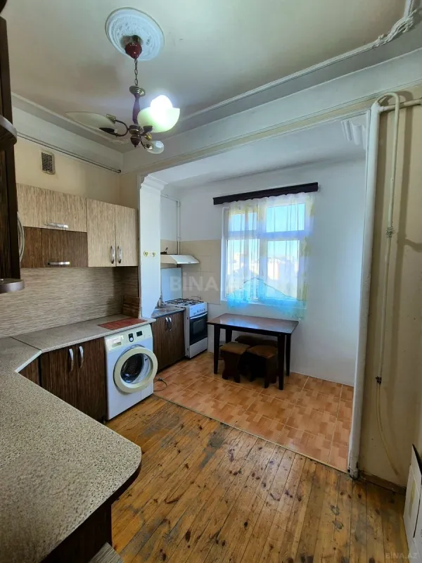 Kirayə verilir 2 otaqlı mənzil 65 m²